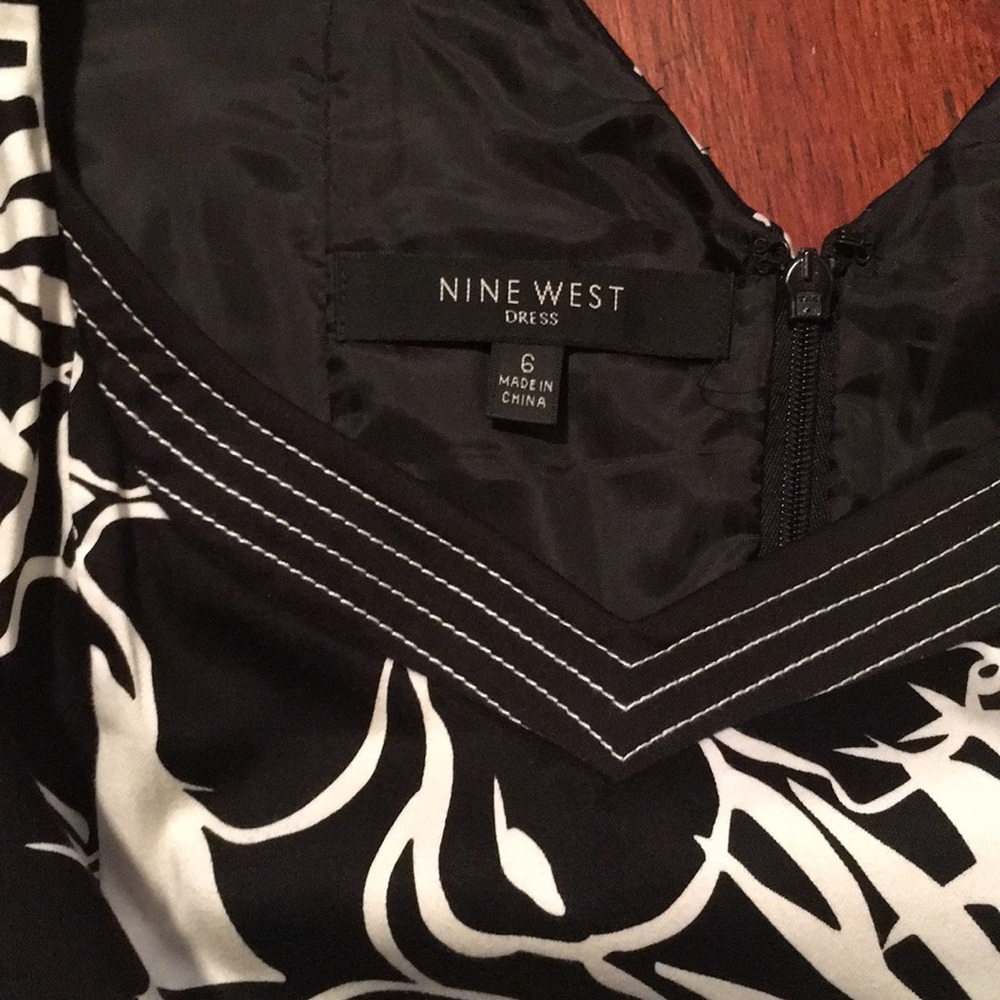 Nine West Black and White Tropical Print Dress - Picture 4 of 4